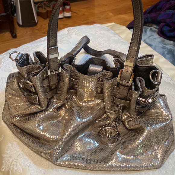 Michael Kors Leather large pale metallic gold “Reptile “ purse - Picture 13 of 13